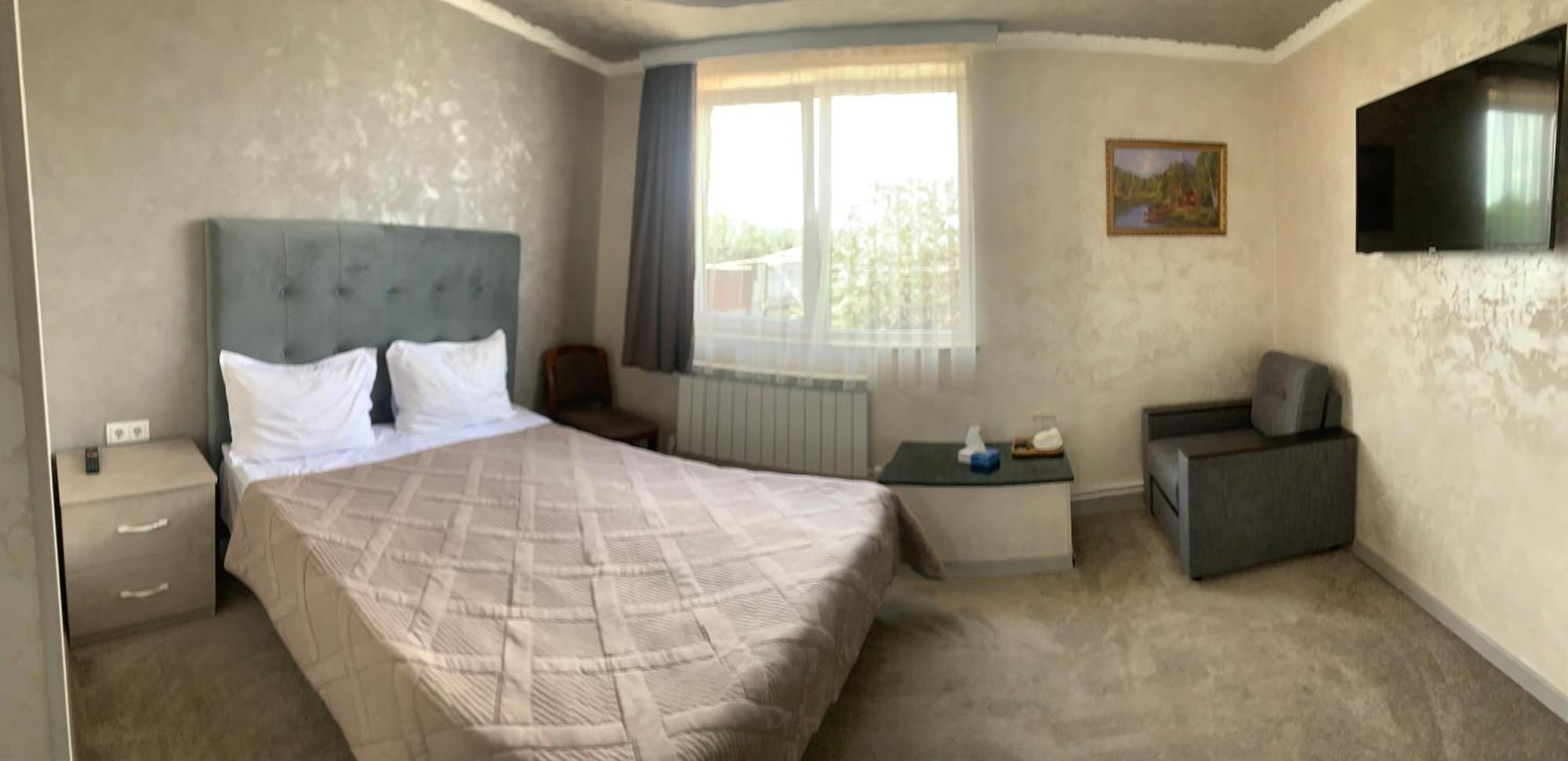 Hotel Maruna 塞凡 外观 照片